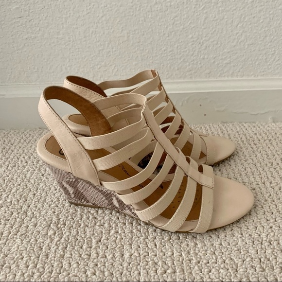 Sofft Cream Ivory Off White Snake Print Gladiator Strappy Wedge Heeled Sandals - Picture 3 of 8